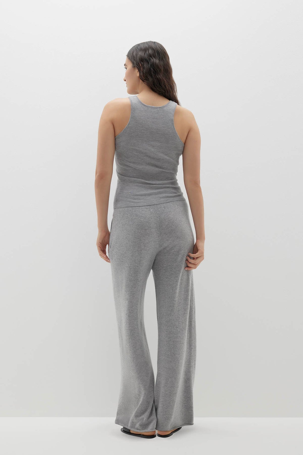 CAROLINA CREWNECK CASHMERE TANK