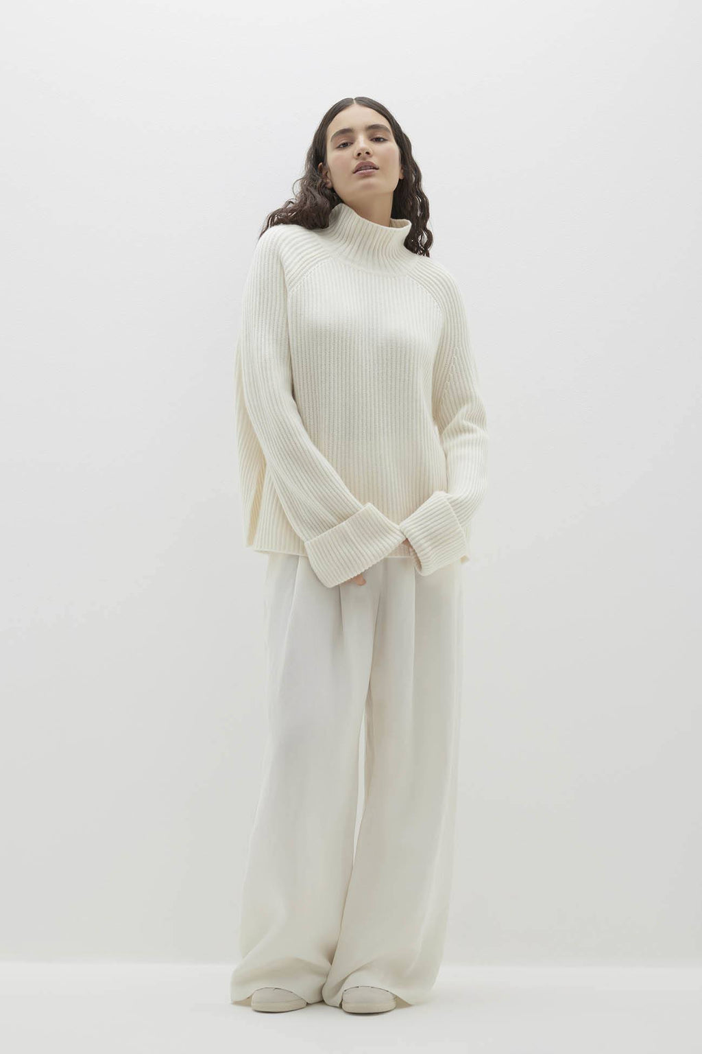 ISABELLA CASHMERE TURTLENECK