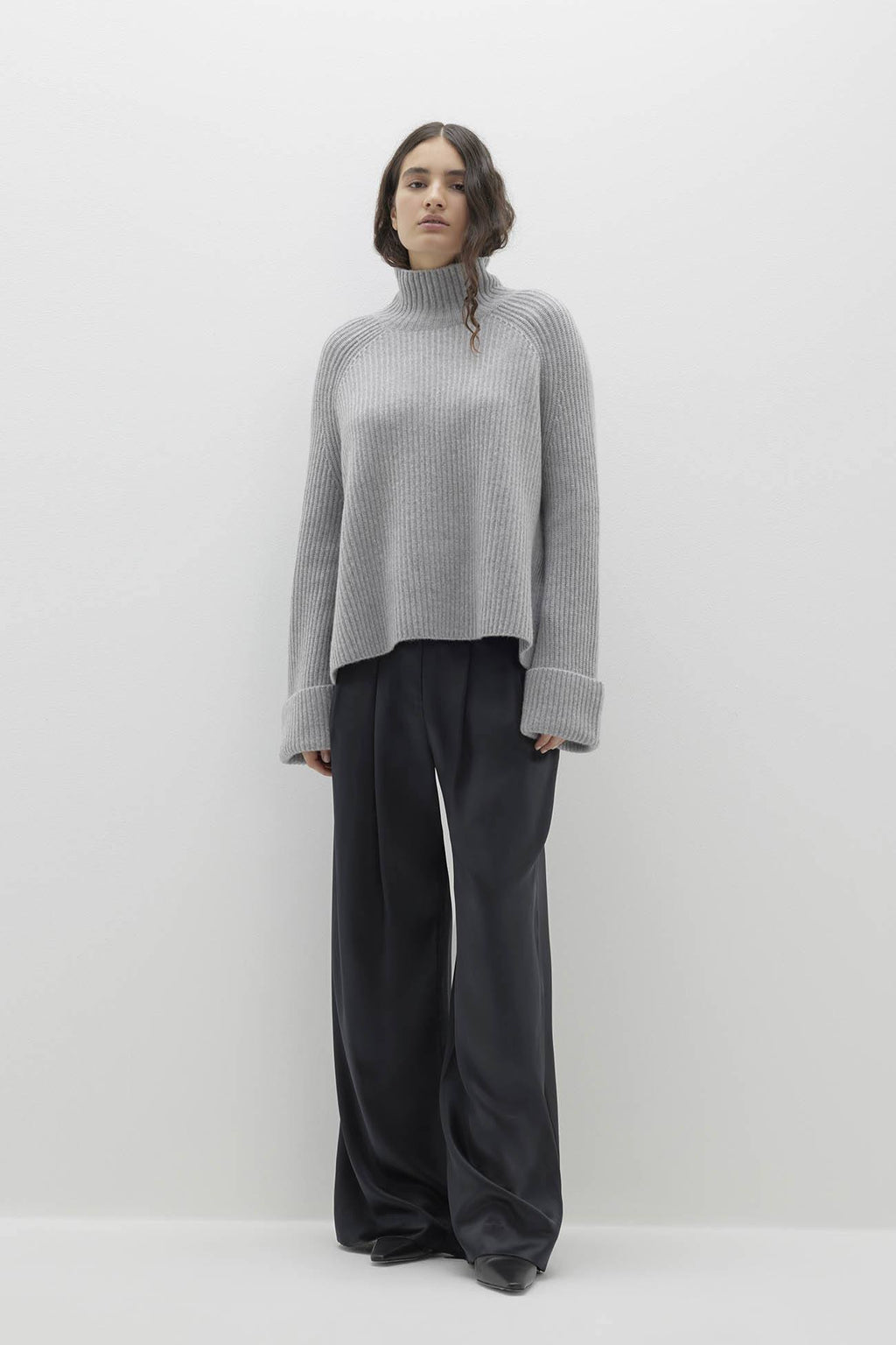 ISABELLA CASHMERE TURTLENECK