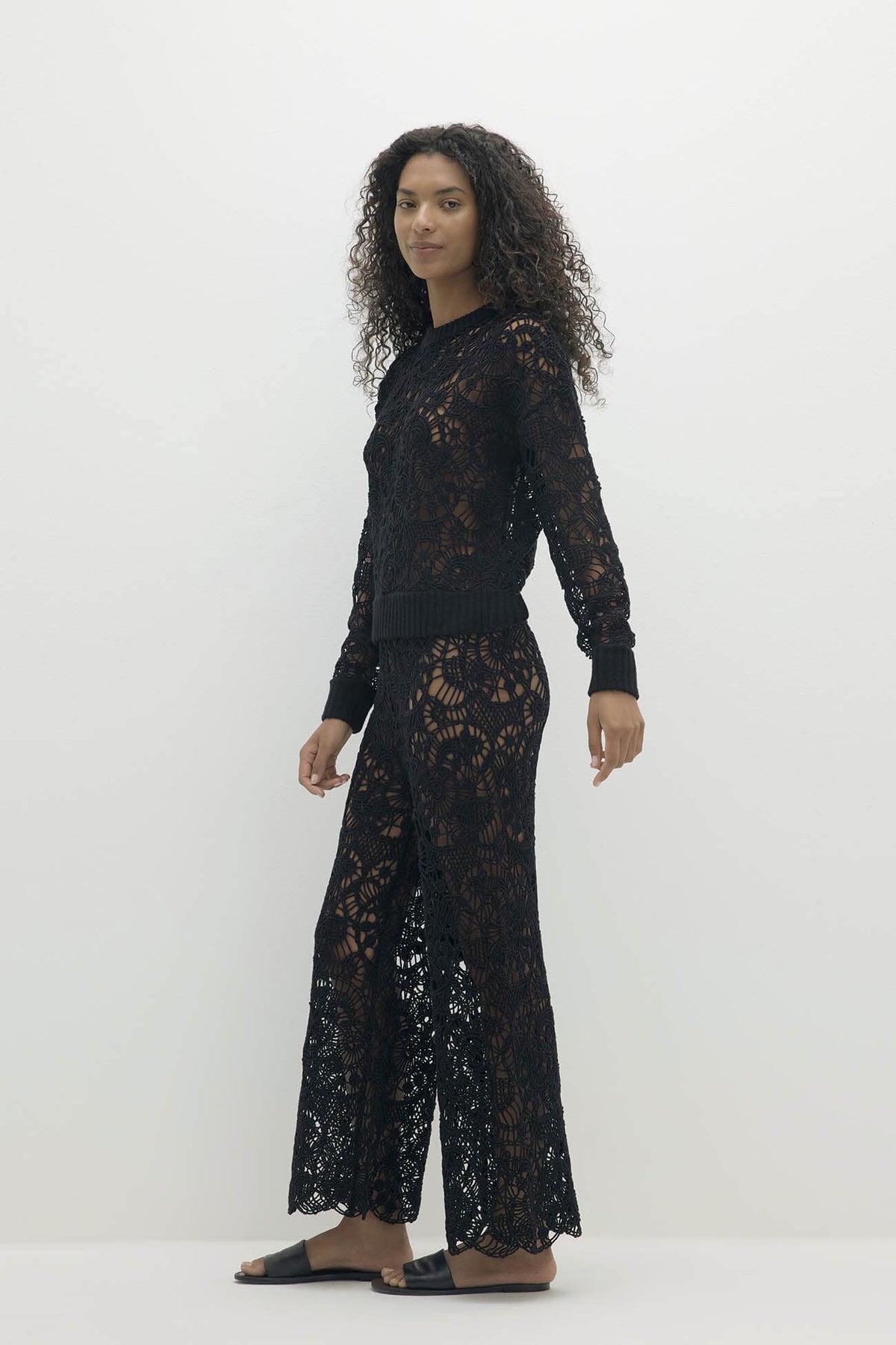 MONICA CROCHET CASHMERE BLEND CREWNECK