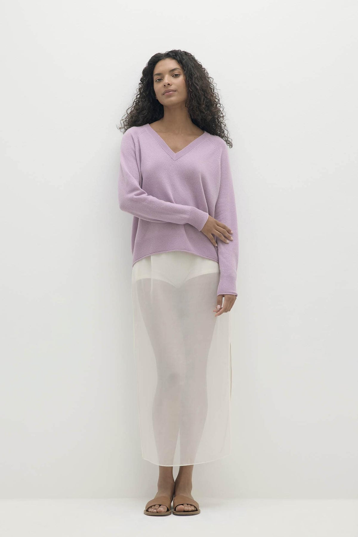 HARLYN CASHMERE V-NECK SWEATER