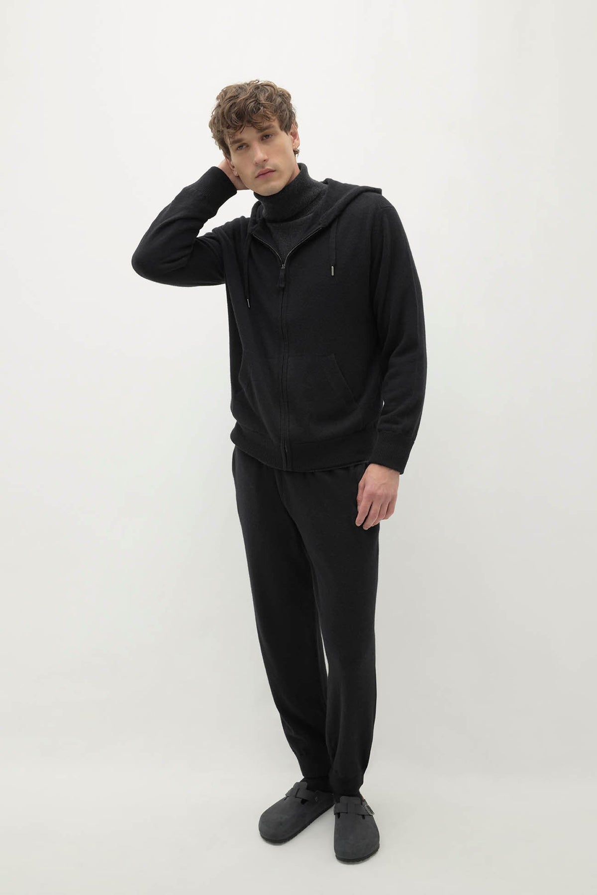 KAYDEN ZIP-UP HOODIE