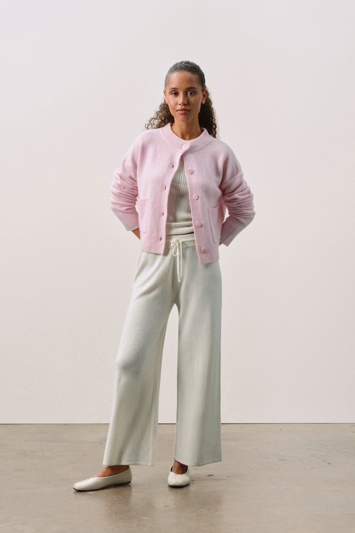 REVERIE BUTTON-UP CASHMERE CARDIGAN