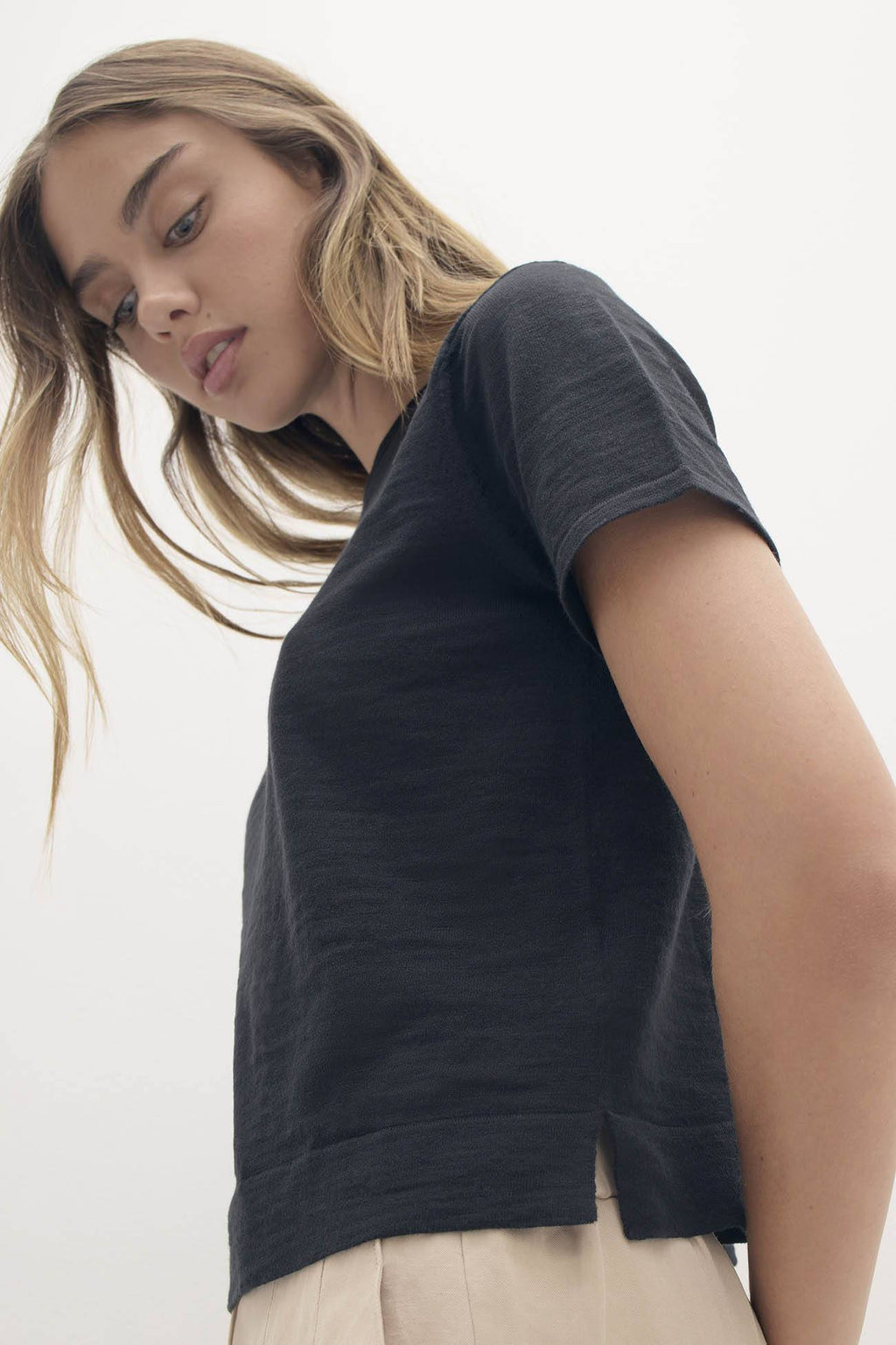 NELLA ORGANIC COTTON CREWNECK TEE